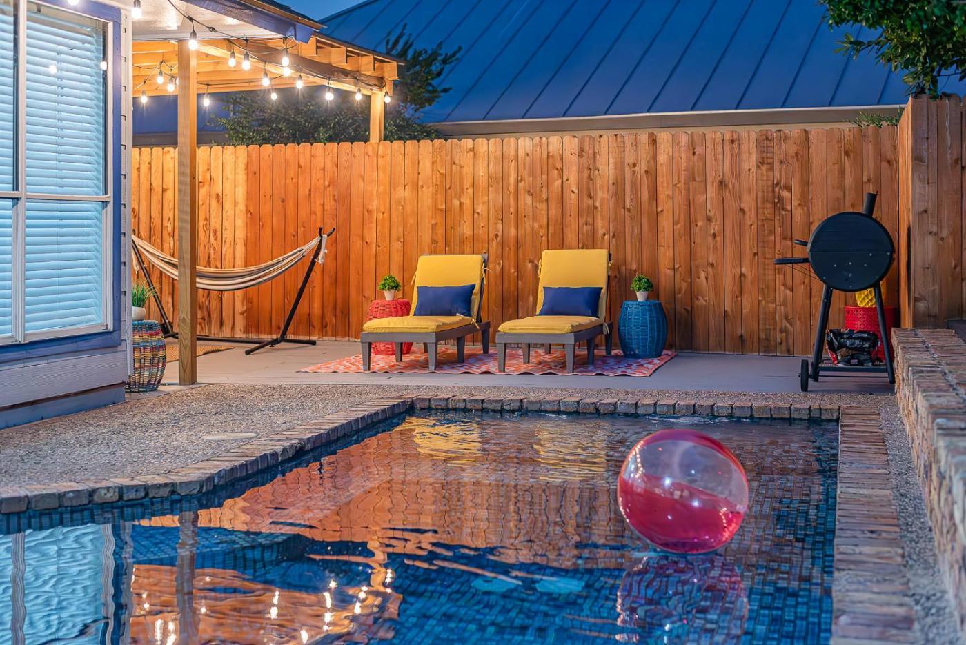 Fun 'N Sun Heated Pool & Gameroom By Fiesta Texas Сан-Антонио Экстерьер фото